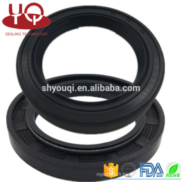 Type TC Joints d&#39;étanchéité NBR Pièces d&#39;étanchéité en caoutchouc pour les pièces automobiles ISUZU CXZ 10PD1 Vilebrequin RR OIL SEAL